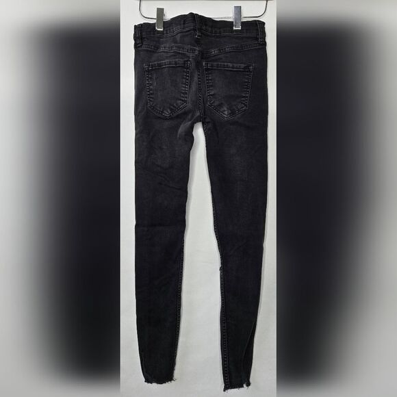 Free People Women's Distressed Black Stretch Jeans Zipper Fly Size 24R - Picture 6 of 9